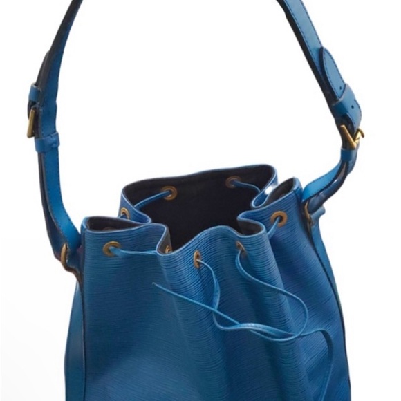 LV Authentic Epi Noe Bucket Bag (code AR0934) - Very Good - Picture 10 of 10